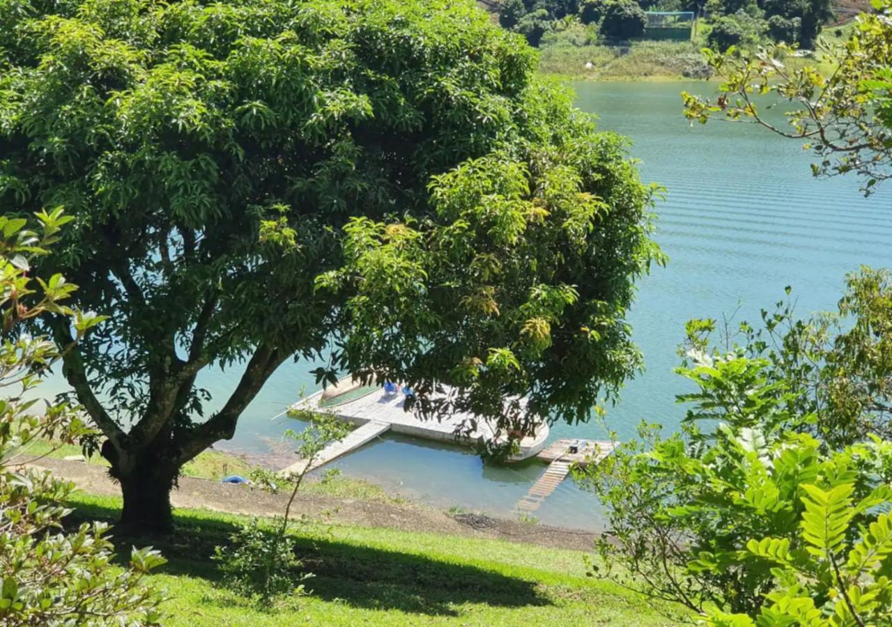 Maravilhoso Sítio Na Beira Da Represa Villa Igaratá Exterior foto